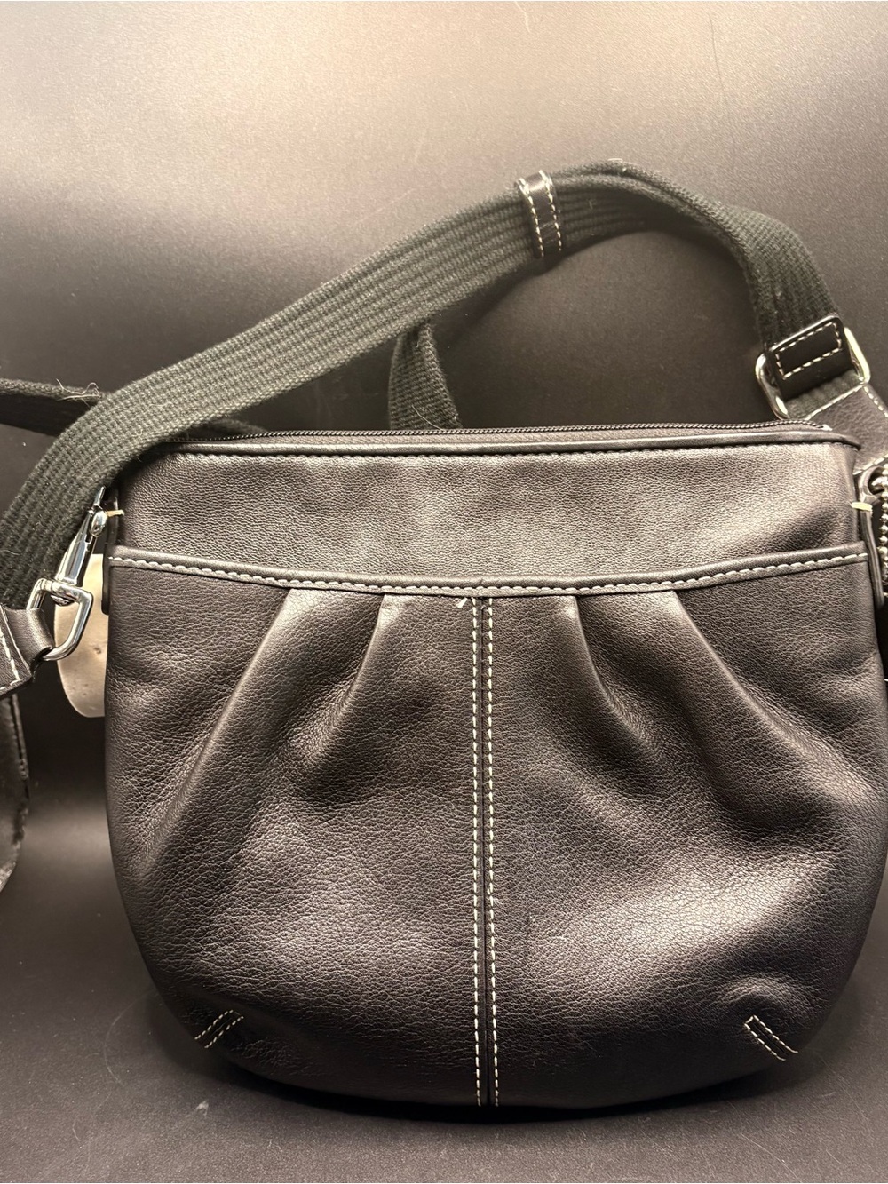 Coach Soho Pleated Leather Swingpack Crossbody Black Contrast Stitching